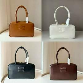 Picture of Miu Miu Handbags _SKUfw229393011fw